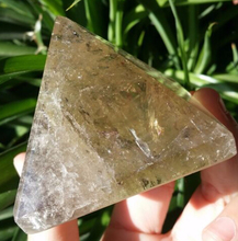 Натуральный Цитрин пирамида из кристалла кварца исцеления 2024 - купить недорого