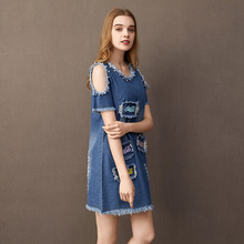 Vestidos de mezclilla de manga corta con hombros descubiertos para mujer 2019 verano nueva moda carta Casual azul Jeans niñas vestidos 2024 - compra barato