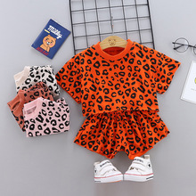 Взрывные модели, комплект для девочек, одежда для новорожденных, летняя футболка с коротким рукавом и леопардовым принтом, костюм из 2 предметов, одежда для маленьких девочек 2024 - купить недорого