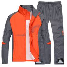 Conjunto de vestimentas esportivas para homens, roupas fitness de poliéster com bolso para corrida, treinamento, fitness 2024 - compre barato