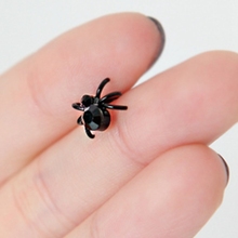 Black Little Spider Stud Earrings Fashion Women And Men Cute Earring Black Tiny Stud Spider Lovely Earrings For Lady Girl 2024 - buy cheap