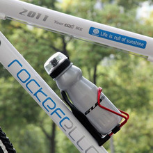 Botella de agua portátil para deportes al aire libre, botella de plástico ligera para ciclismo de montaña, 650ml, novedad 2024 - compra barato