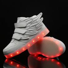 2018 Модная белая детская обувь с USB зарядкой, светодиодный светильник, Детские повседневные светящиеся кроссовки для мальчиков и девочек, светящаяся обувь на липучке 2024 - купить недорого
