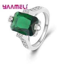 Clásico rectángulo duro verde Zirconia cúbica mujer anillos para Dedo de hombre sólida plata 925 joyería de cristal al por mayor 2024 - compra barato
