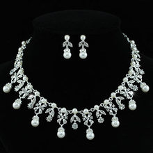 Wholesale Bridal Wedding Party Simulated Pearl Flower Necklace Earrings Set CS1217 2024 - buy cheap