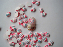 RC74-3 30pcs Cute Cupcake Shape Nail Resin Decoration Outlooking 2024 - buy cheap