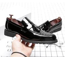 Мужские туфли-оксфорды без шнуровки с блестящими кисточками; модельные туфли из натуральной кожи с острым носком для мужчин; удобные свадебные туфли для вечеринки 2024 - купить недорого