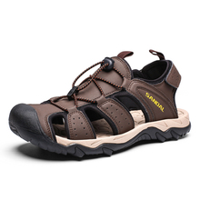 Sandalias transpirables de piel auténtica para hombre, zapatos informales de talla grande 39-46, para playa, para verano, a la moda, novedad de 2019 2024 - compra barato