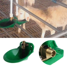 Tazón de agua automático para ovejas, válvula dispensadora de agua de plástico de cobre para ganado, dispensador de animales, taza de granja 2024 - compra barato