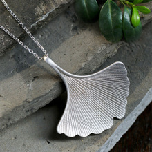 New Design Silver Plating Handmade Jewelry Quality Ginkgo Biloba Leaf Pendant Necklace  Jewelry Choker Collars For Women 2024 - buy cheap