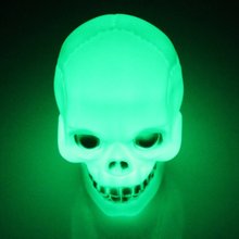 Promotion! 1pcs Halloween Color Changing LED Skull Night Light Lamp Decoration 2024 - buy cheap