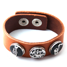 Frete grátis pulseira de couro marrom pérola & pedra cz branca nobre bonito bracelete de couro botão de metal 2024 - compre barato