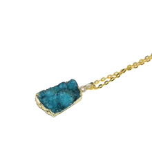 Collar con colgante de cristal de drusa de cuarzo Geode, collar largo de mujer con piedra ajustable personalizada de energía Irregular azul, collar largo 2019 2024 - compra barato