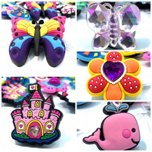 Dijes para zapatos de alta calidad para niños, adornos de cristal y accesorios de flores para estatua, ballena, mariposa, castillo, 10 Uds. 2024 - compra barato