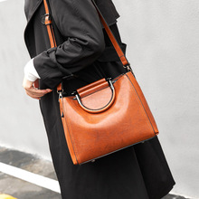 RanHuang 2019 Women Leather Shoulder Bags Casual Handbags Fashion Women Messenger Bags Bucket Bags bolsa feminina A14911 2024 - buy cheap