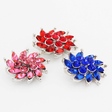 Fashion beauty charm rhinestone Rotated flowers 18MM snap buttons fit snap bracelet snap jewelry wholesale KZ1195 2024 - buy cheap