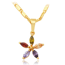 Las mujeres collar de flores colgantes encantos de joyería de moda de Color oro Cubic Zirconia cristal collares y colgantes P252 2024 - compra barato