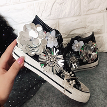 Zapatos de lona de primavera y verano para mujer, zapatos planos informales, hechos a mano, con cuentas de flores tridimensionales y diamantes de imitación de 6CM 2024 - compra barato