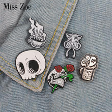 Broche esmaltado de caveira fantasma, broche de rosa, broche, broche, alfinete, camisa jeans, bolsa, joias góticas, punk, presente para amigos 2024 - compre barato