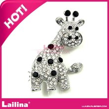 Fashion cute Animal Crystal Rhinestone Giraffe Brooch lovely brooch for children gift 2024 - buy cheap