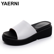 YAERNI-Sandalias de piel auténtica para mujer, zapatos de plataforma con cuñas, zapatillas de playa al aire libre, verano, 2019 2024 - compra barato