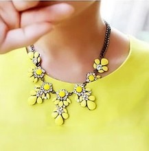 2015 New Fashion Bib Choker Necklace Fluorescence Yellow Colors Crystal Gem Flower Drop For Women Statement Necklace 2024 - buy cheap