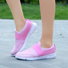 2019 Women Loafers Lightweight Summer Women Walking Breathable Sneakers Women Slip On Sports Shoes Pink Soft Female Shoes 2024 - buy cheap