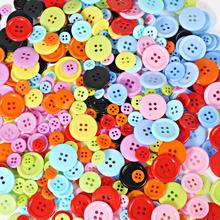 50/100 шт сплошной цвет смолы круглые плоские пластиковые кнопки четыре отверстия DIY ткань шитье ремесло Детские аксессуары для рубашек, одежды 2024 - купить недорого