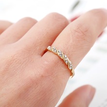 Одежда высшего качества цвет серебристый, Золотой розовое золото Цвет твист классическая кубического циркония обручальное кольцо для женщина девушка Австрийские кристаллы подарок кольца 2024 - купить недорого