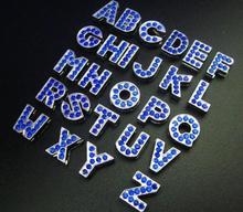 8mm A-Z color azul diamantes de imitación bling letras 130 unids/lote para 8mm diy pulsera llaveros 2024 - compra barato