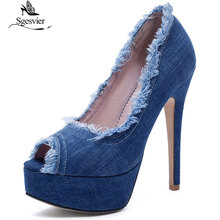 Sgesvier verão bombas femininas sapatos de salto fino mulher denim peep toe plataforma deslizamento em sapatos peludos preto azul tamanho grande 33-43 g327 2024 - compre barato