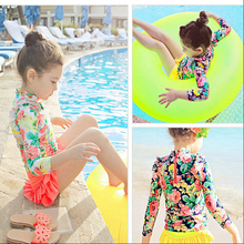 Maiô de manga longa floral para meninas, roupa de banho estilo coreano para praia 2024 - compre barato