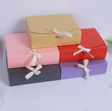 Caja de regalo de papel Kraft de alta calidad, paquete de cartón de Color, bufanda de recuerdo de fiesta de boda/caja de dulces con cinta de 24,5x20x7cm, 20 piezas 2024 - compra barato