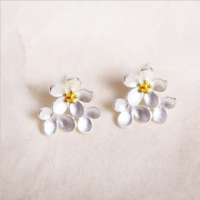 Trendy Daisy Flower Stud Earrings Girl Jewelry Top Quality Silver Plated Earrings For Women Lady Party Accessories 2024 - buy cheap