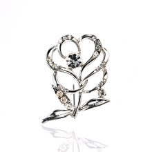 Wholesale Beautiful Rhodium Silver Tone Rhinestoone Crystal Small Flower Design Brooch 2024 - купить недорого