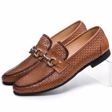 Sapatos de couro legítimo masculinos, calçados casuais com fivela tamanho grande eur46 2024 - compre barato