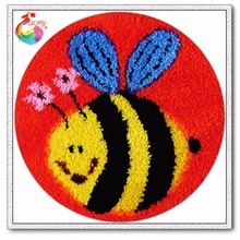 Kit de tapete felpudo com fecho de gancho, conjunto de tapete com agulhas de crochê, bordado, de desenho animado, abelha, para bordado, linha de ponto 2024 - compre barato