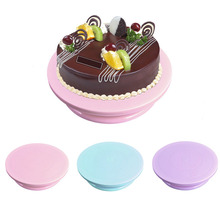 IVYSHION пластиковая тарелка для торта Поворотная вращающаяся противоскользящая круглая подставка для торта, декоративная кухонная сковородка "сделай сам" инструменты для выпечки 2024 - купить недорого