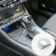 ABS Fosco/fibra de Carbono Para Audi Q3 2019 2020 engrenagem Do Carro mudança lever knob handle capa Guarnição da Tampa do Carro styling Acessórios 1pcs 2024 - compre barato