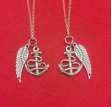 Женское винтажное ожерелье-чокер с серебряным якорем и крыльями ангела 2024 - купить недорого