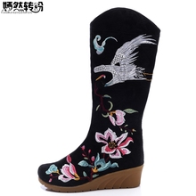 Crane Phoenix-Botas de lona bordadas hasta la rodilla para mujer, Tacón de Cuña media, cómodas y sueltas, zapatos bordados, color negro, Invierno 2024 - compra barato