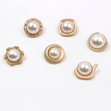 Botones de metal de perlas doradas, decoración de suéter, abrigo, camisa, accesorios, A-19512-484 DIY, 22mm, 25mm, 10 unids/lote 2024 - compra barato