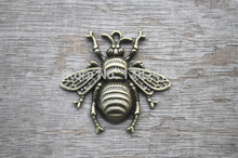 Pingente-abelha, amuletos de bronze antigo, grande abelha, colmeia, 38x40mm 2024 - compre barato