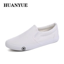 2018 New Classic Men Canvas Shoes Breathable White Casual Vulcanized Shoes Men Slip-On Loafers Breathable Flats For Men Zapatos 2024 - buy cheap