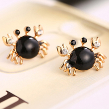 Women Sea Life Crab Rhinestones Ear Studs Golden Alloy Fashion Earrings Jewelry 2024 - buy cheap