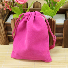 50 шт./лот, ярко-розовые бархатные сумки 9x12 см, маленький браслет, Ювелирная упаковка, сумка для свадьбы, Подарочная сумка на шнурке, ювелирные изделия 2024 - купить недорого