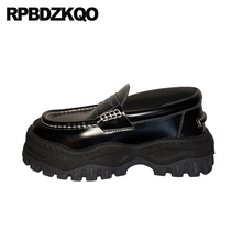 Muffin-mocasines de estilo británico para mujer, zapatos de plataforma de Creepers únicos, suela gruesa Harajuku, elevador de piel, color negro, chino, para invierno 2024 - compra barato