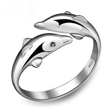 Лидер продаж, двойное кольцо с дельфином Happy Women In Love, посеребренное модное открытое женское кольцо, Женские аксессуары, оптовая продажа 2024 - купить недорого
