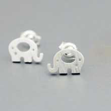 Wholesale 30Pairs Fashion Cute Elephant Silver Gold-color Studs Earrings Jewelry For Women,Can Mix Lots 2024 - buy cheap