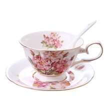 Европейская керамическая чашка для костей, кофейная тарелка, набор ложек, роскошная керамическая кружка, первоклассная фарфоровая чашка для чая, кофейная посуда для вечеринок 2024 - купить недорого
